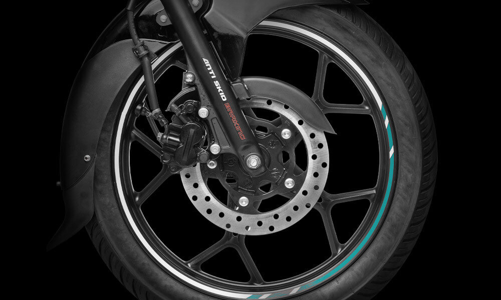 Front Wheel of New Bajaj Discover with Tubeless Tyres