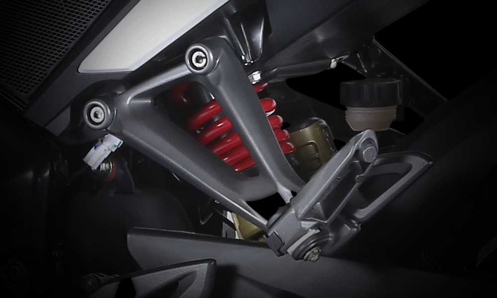 RS200_SUSPENSION_1000X600